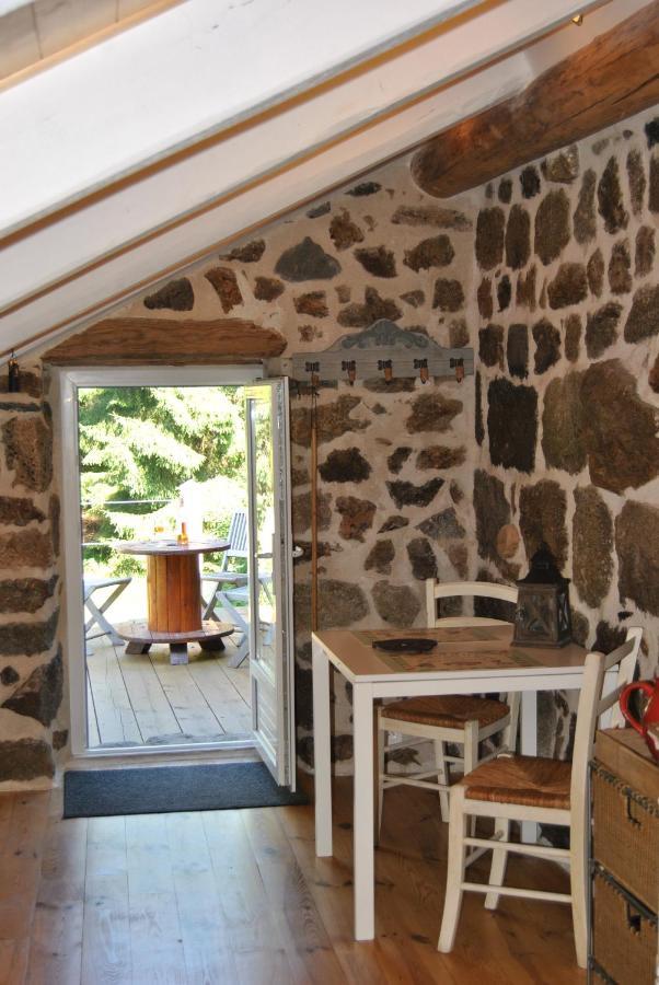 Le Carre Gourmand Villa Le Chambon-sur-Lignon Exterior photo